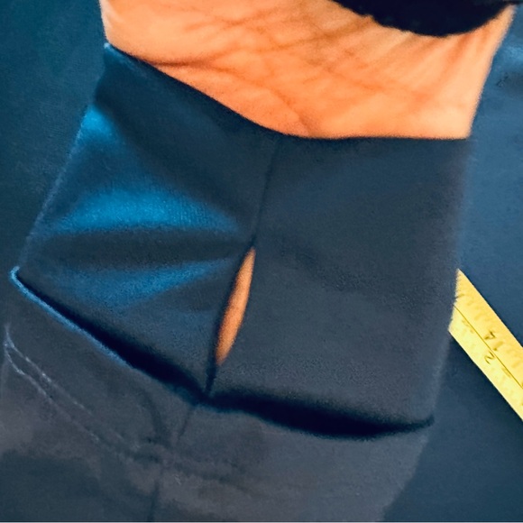 🐝4/$15) 03 Keep Warm Layering V-Neck Long Sleeve TeeTop, Medium, Dark Blue - Picture 9 of 12